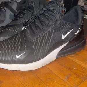 Nike air max 270 black and white size 10 mint condition